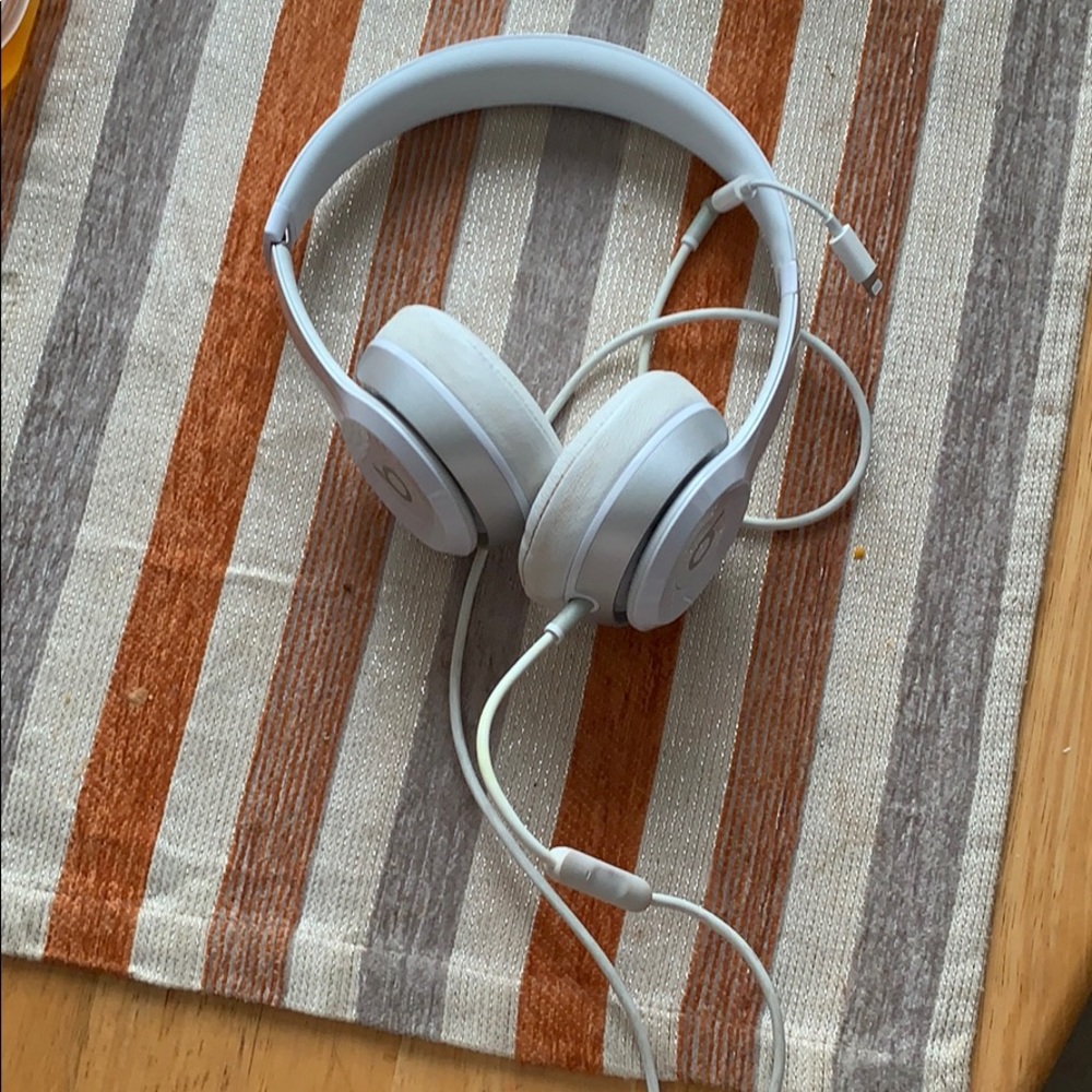 Beat Solo Head Phones